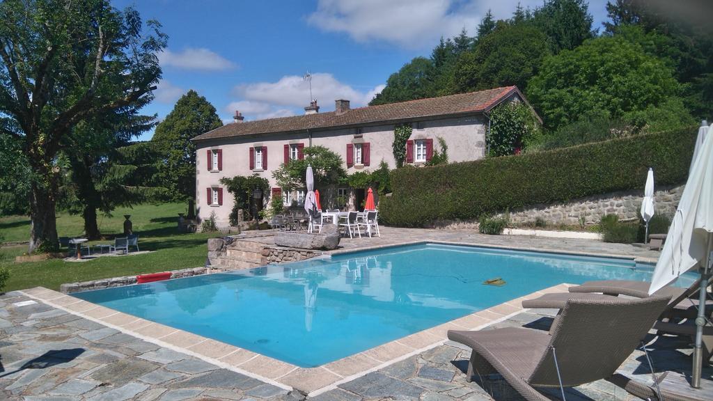 Les Vergnes Saint-Pardoux-le-Neuf Kültér fotó